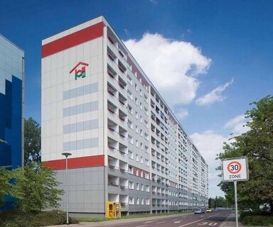 Wohnung zur Miete 395 € 2 Zimmer 49,4 m² 10. Geschoss Victor-Jara-Straße 4 Neustädter Platz Magdeburg 39126