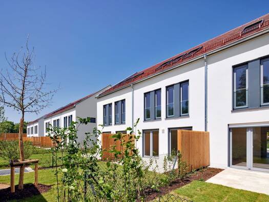 Reihenmittelhaus zur Miete - Erstbezug 3.612 € 4 Zimmer 136,3 m² Lohwiesenweg 16 Unterföhring 85774