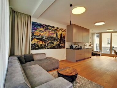 Wohnung zur Miete 650 € 3 Zimmer 75 m² Laiblinsplatz 10 Pfullingen 72793