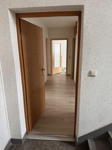 Wohnung zur Miete 410 € 3 Zimmer 67 m² 1. Geschoss Rathausstraße 16 Leuna Leuna 06237