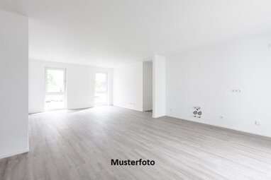 Wohnung zum Kauf Zwangsversteigerung 131.000 € 1 Zimmer 31 m² Am Schäfflerbach Augsburg 86153