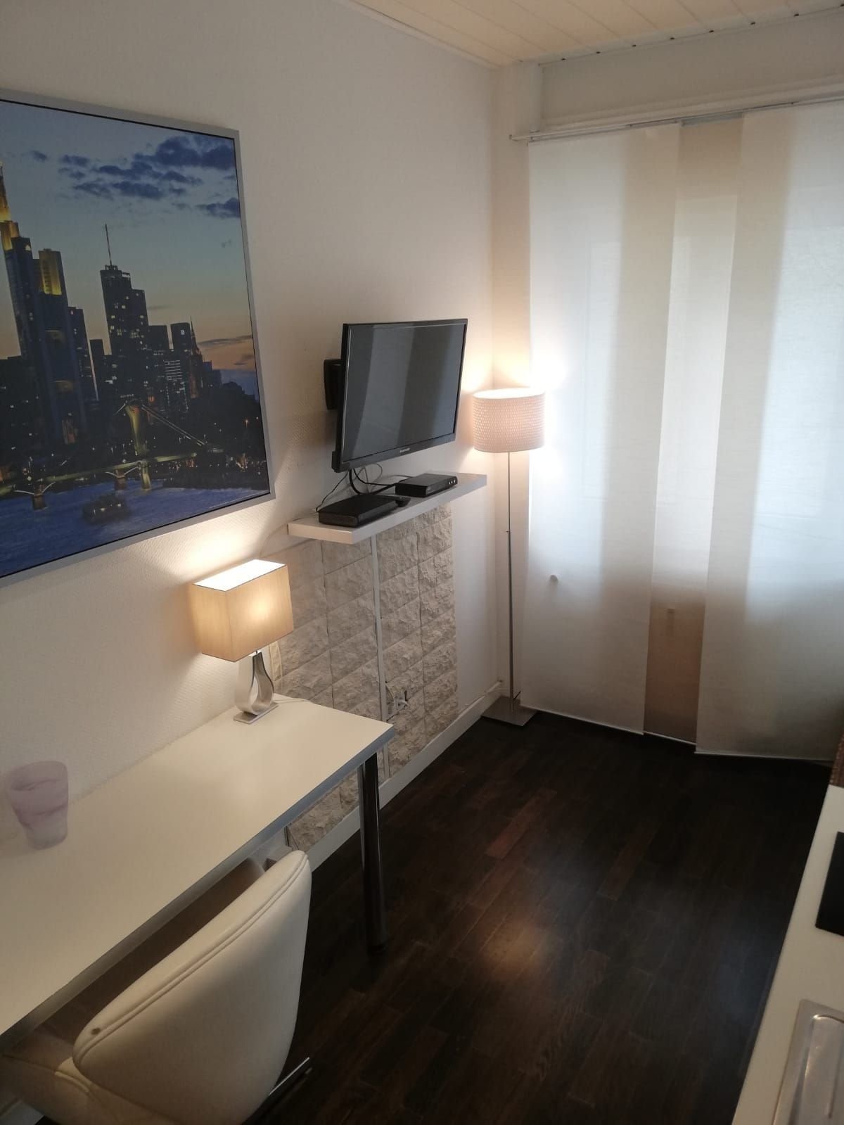 Studio zur Miete Wohnen auf Zeit 899 € 1 Zimmer 23 m²<br/>Wohnfläche Sonnemannstr. 79-81 Ostend Frankfurt am Main 60314