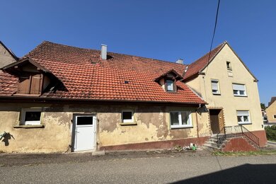 Haus zum Kauf 155.000 € 6 Zimmer 174 m² 2.204 m² Grundstück frei ab sofort Illenschwang Wittelshofen 91749