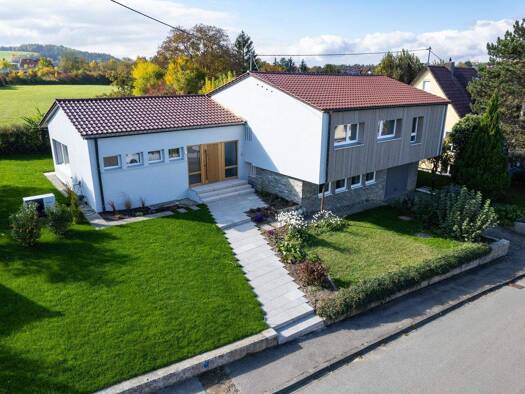 Einfamilienhaus zum Kauf 1.050.000 € 7 Zimmer 188 m² 812 m² Grundstück Hechingen 72379