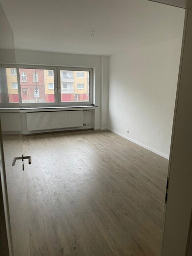 Wohnung zum Kauf provisionsfrei 399.000 € 4,5 Zimmer 93 m² 2. Geschoss Torfbruchstrasse 201 Gerresheim Düsseldorf 40233