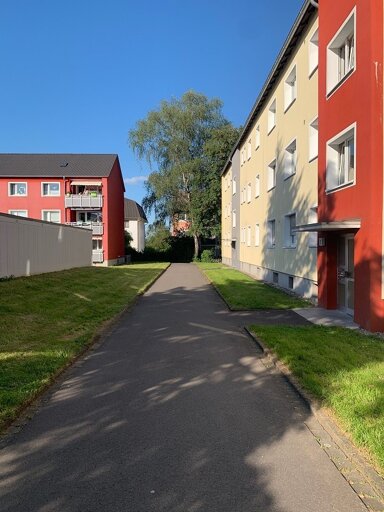 Wohnung zur Miete 820 € 3 Zimmer 75,5 m² 1. Geschoss frei ab 15.02.2025 Weimarer Straße 4 Danziger Straße / Stübbenhauser Straße Mettmann 40822