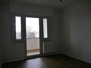 Wohnung zur Miete 543 € 2 Zimmer 53 m² 3. Geschoss frei ab 20.01.2025 Dunlopstr. 21 Südost Hanau 63450