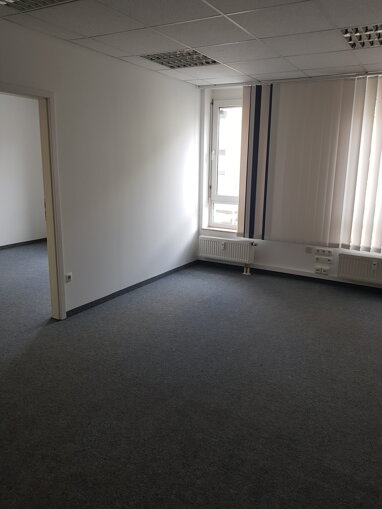 Bürofläche zur Miete 685 € 5 Zimmer 114 m² Bürofläche Limbacher Straße 83 Kaßberg 914 Chemnitz 09116