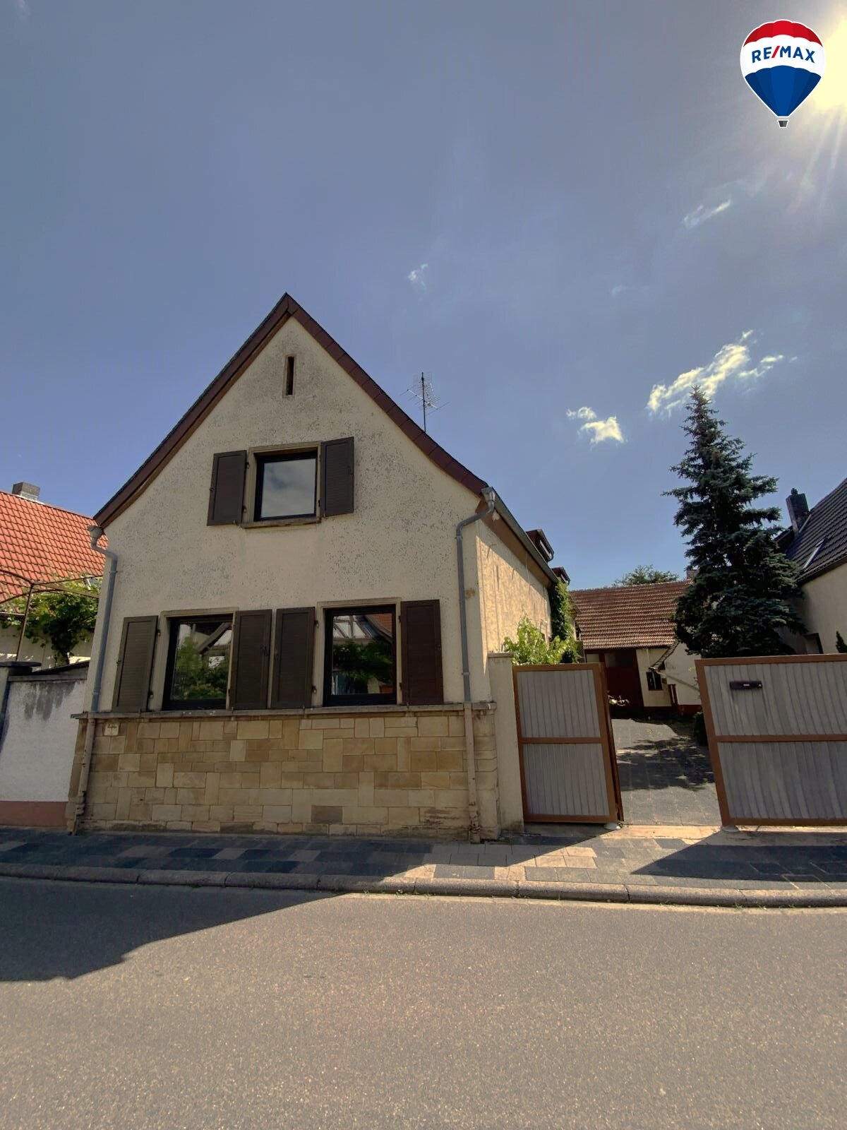 Einfamilienhaus zum Kauf 350.000 € 7 Zimmer 157 m²<br/>Wohnfläche 1.021 m²<br/>Grundstück Haßloch 67454