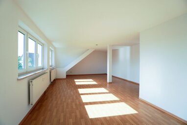 Wohnung zur Miete 323,12 € 2 Zimmer 71,3 m² 4. Geschoss Kaiserstr. 57 Bahnhofsvorstadt Plauen 08523