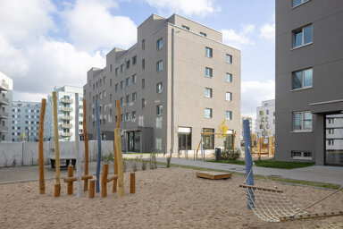 Wohnung zur Miete 1.327 € 4 Zimmer 84,3 m² 1. Geschoss frei ab sofort Zossener Straße 146 Berlin 12629