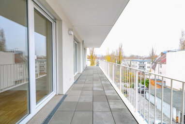 Wohnung zur Miete 1.514,88 € 3 Zimmer 110,9 m² 3. Geschoss Mainzer Landstraße 372 Gallus Frankfurt-Gallus 60326