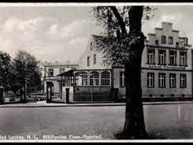 Stadthaus zum Kauf 155.000 € 10 Zimmer 430 m² 1.850 m² Grundstück frei ab sofort Südpromenade 4 Luckau 15926