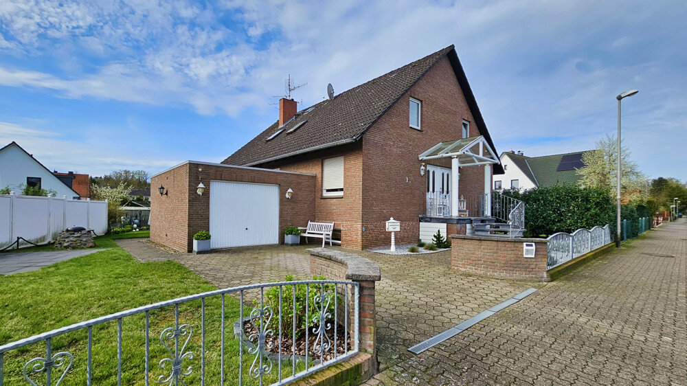 Einfamilienhaus zum Kauf 380.000 € 8 Zimmer 210,6 m²<br/>Wohnfläche 509 m²<br/>Grundstück Nienhagen Nienhagen 29336