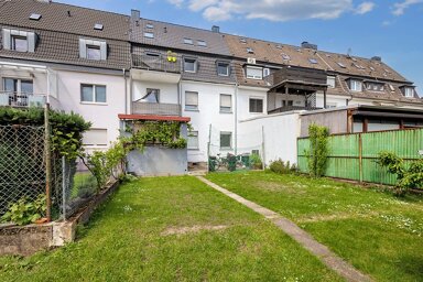 Mehrfamilienhaus zum Kauf als Kapitalanlage geeignet 619.000 € 7 Zimmer 172 m² 386 m² Grundstück Stammheim Köln 51061