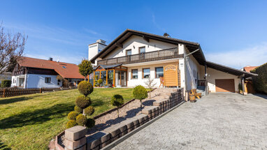 Einfamilienhaus zum Kauf 620.000 € 8 Zimmer 228 m² 1.011 m² Grundstück Ganacker Pilsting 94431