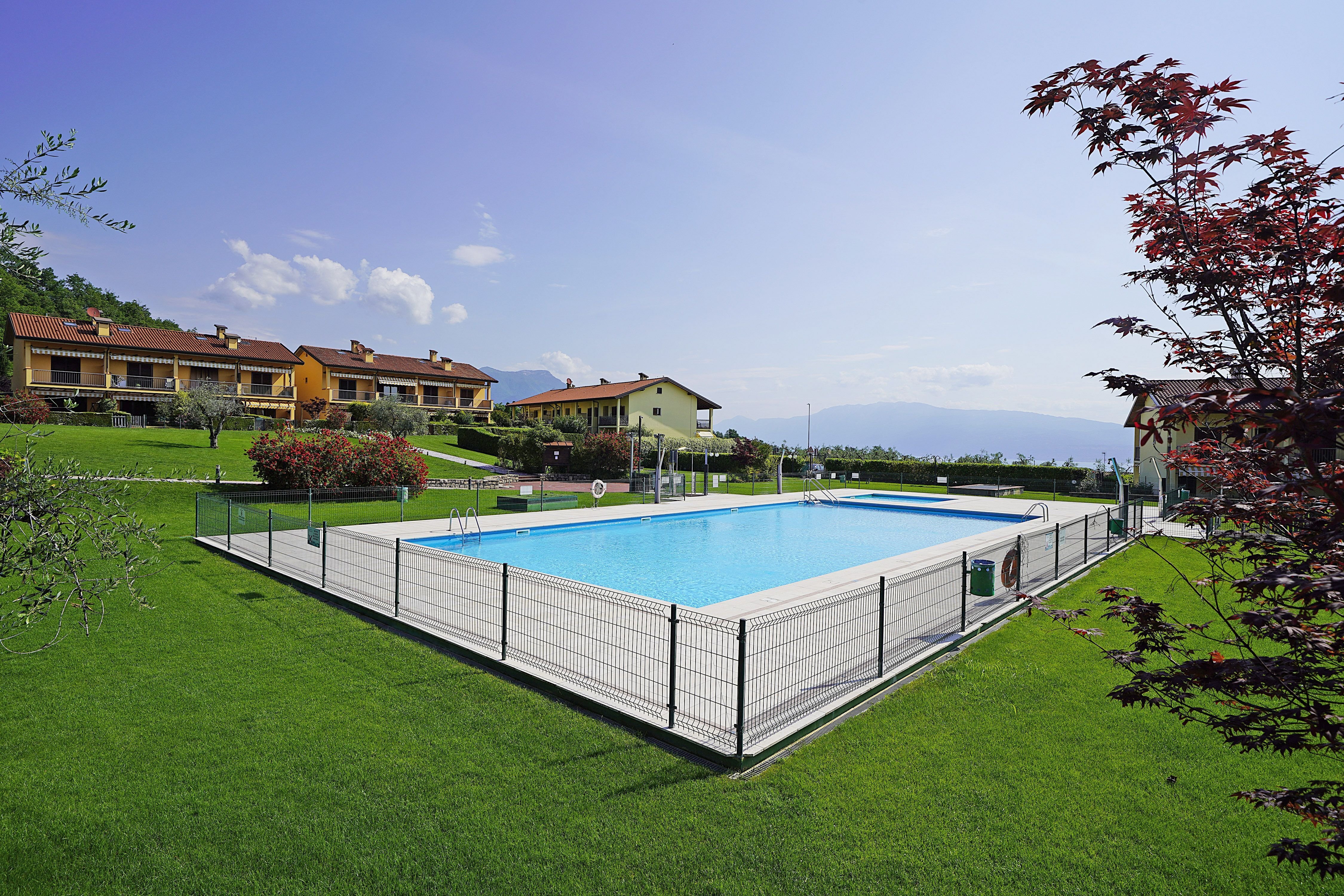 Studio zum Kauf 225.000 € 2 Zimmer 101 m²<br/>Wohnfläche EG<br/>Geschoss ab sofort<br/>Verfügbarkeit Via Borgo Alto Puegnago del Garda