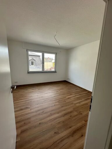 Wohnung zur Miete 1.065 € 3 Zimmer 87 m² Geschoss 1/3 Taunusstraße 14 Eltville Eltville am Rhein 65343