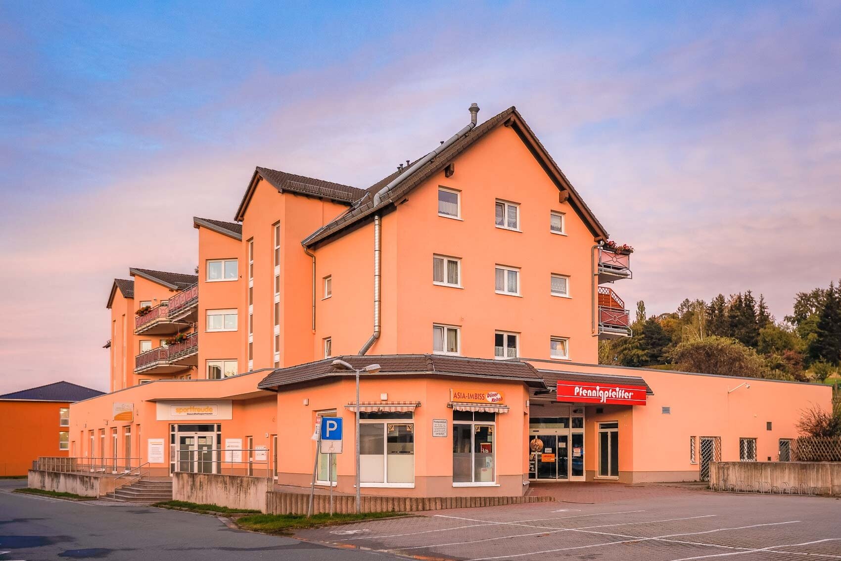 Laden zur Miete provisionsfrei 672 € 1 Zimmer 76 m²<br/>Verkaufsfläche Stollberg Stollberg/Erzgeb. 09366