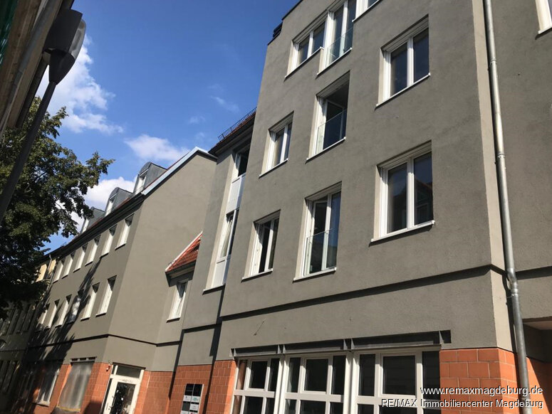 Wohnung zur Miete 690 € 2 Zimmer 81 m²<br/>Wohnfläche 01.08.2024<br/>Verfügbarkeit Haldensleben Haldensleben 39340