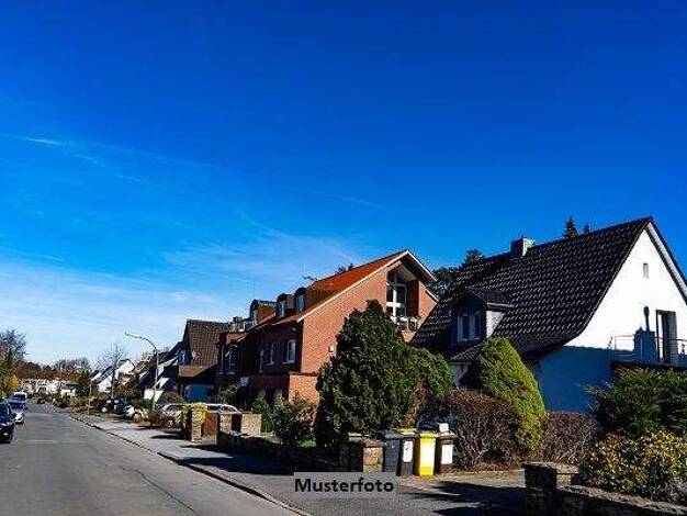 Mehrfamilienhaus zum Kauf 318.000 € 9 Zimmer 184 m² 706 m² Grundstück Kümmersbruck 92245