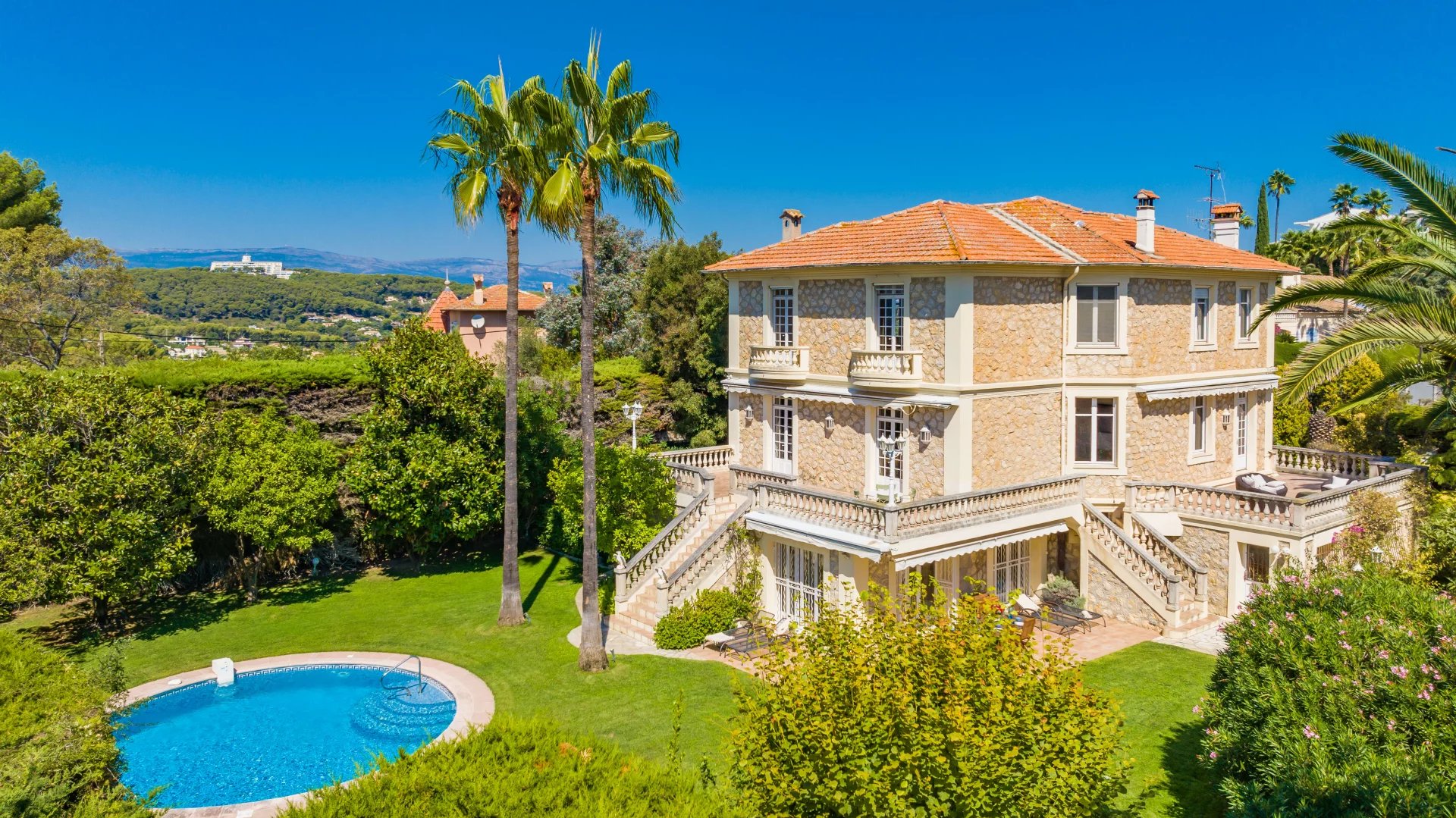 Einfamilienhaus zum Kauf 2.995.000 € 6 Zimmer 360 m²<br/>Wohnfläche 3.557 m²<br/>Grundstück Le Vieux Port-Les Iles CANNES 06400