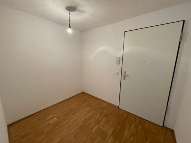 Wohnung zur Miete 899 € 2 Zimmer 56,4 m² 2. Geschoss frei ab 01.04.2025 Obere Waiblinger Str. 152 Espan Stuttgart 70374