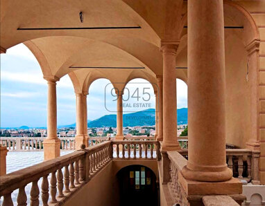 Villa zum Kauf 52 Zimmer 4.860 m² 17.569 m² Grundstück Loano 17025