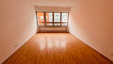 Wohnung zur Miete 760 € 3 Zimmer 94,2 m² 2. Geschoss frei ab sofort Kaiserstr. 6 Hauptbahnhof Saarbrücken 66111