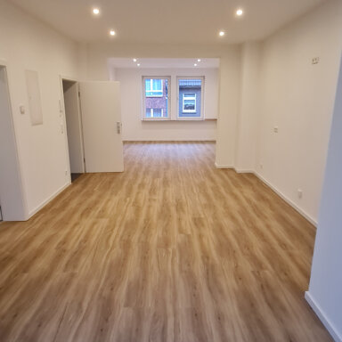 Wohnung zur Miete 635 € 2,5 Zimmer 75 m² 1. Geschoss Elisabethstr. 17 Hochemmerich Duisburg 47226