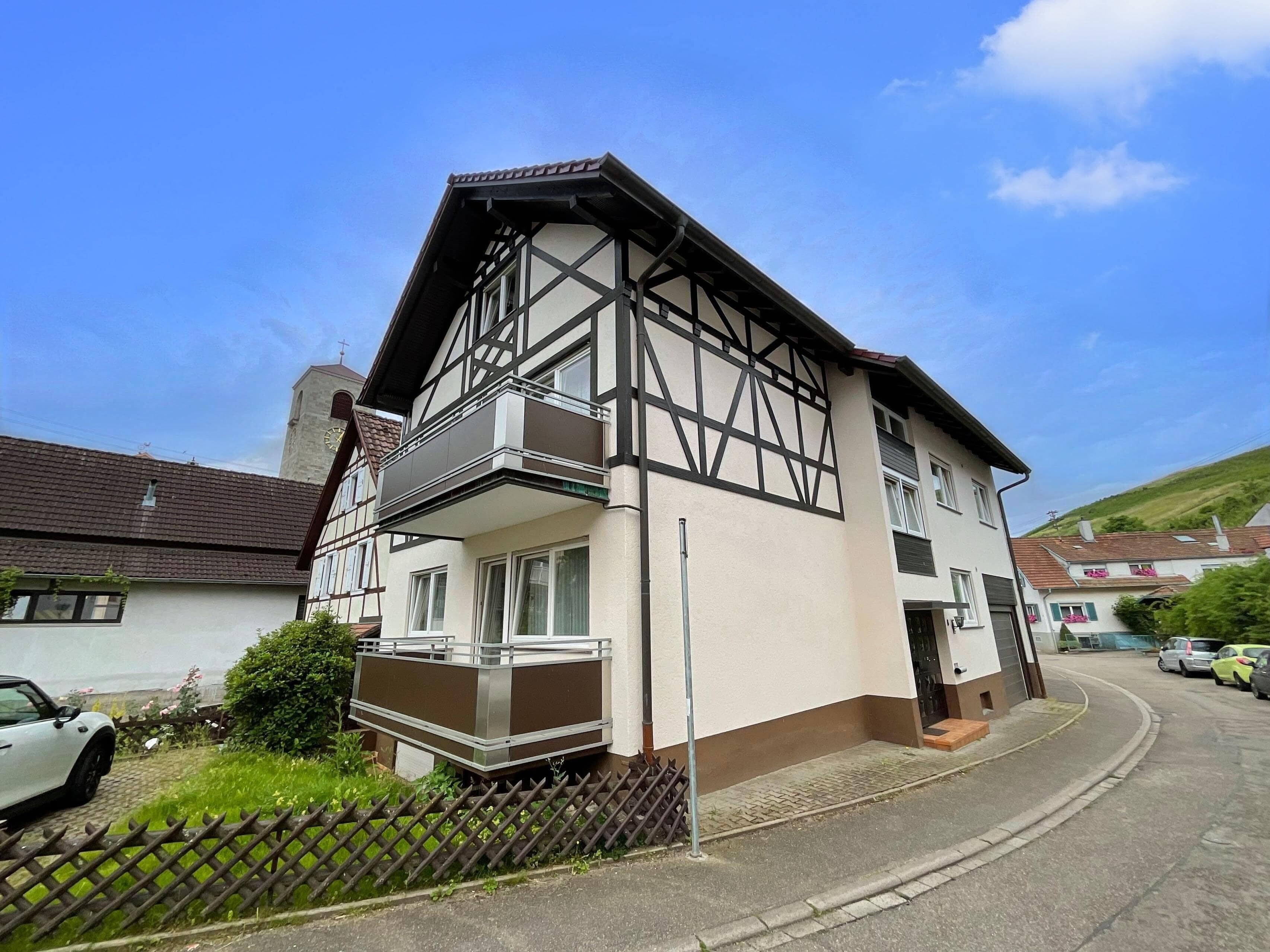 Mehrfamilienhaus zum Kauf 310.000 € 7 Zimmer 154 m²<br/>Wohnfläche 225 m²<br/>Grundstück Neuweier Baden-Baden 76534