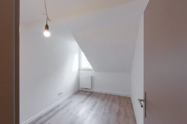 Wohnung zur Miete 700 € 5,5 Zimmer 142 m² frei ab sofort Friedhofstr. 36 Kernst. westl. Friedrichstr./Schillerhö. Aalen 73430