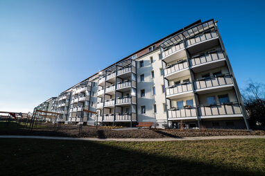 Wohnung zur Miete 274,28 € 2 Zimmer 48,1 m² 3. Geschoss Str. des Friedens 9 Oelsnitz Oelsnitz 08606