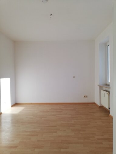 Wohnung zur Miete 280 € 2 Zimmer 56 m² 1. Geschoss Döbeln Döbeln 04720