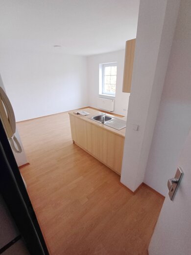 Wohnung zur Miete 310 € 2 Zimmer 41 m² 2. Geschoss frei ab 01.03.2025 Heidestraße 78 bis 86 Innenstadt Dessau-Roßlau 06842