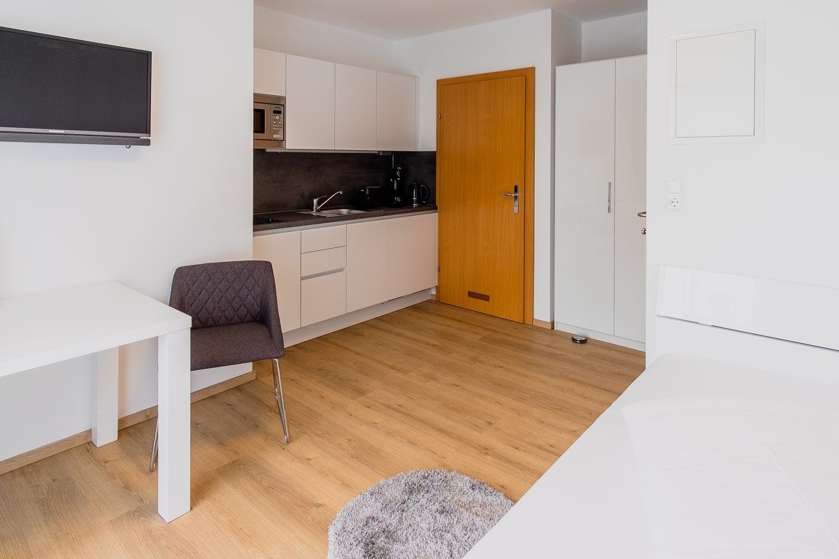 Wohnung zur Miete Wohnen auf Zeit 1.535,97 € 1 Zimmer 17 m²<br/>Wohnfläche ab sofort<br/>Verfügbarkeit Gries Graz 8020