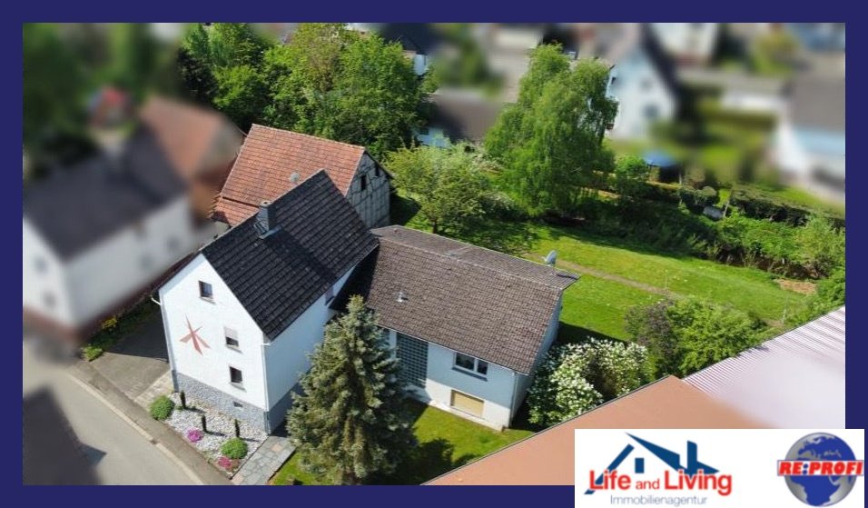 Mehrfamilienhaus zum Kauf 263.000 € 10 Zimmer 268 m²<br/>Wohnfläche 6.889 m²<br/>Grundstück Ernst-Eimer-Str 6 Groß-Eichen Mücke 35325