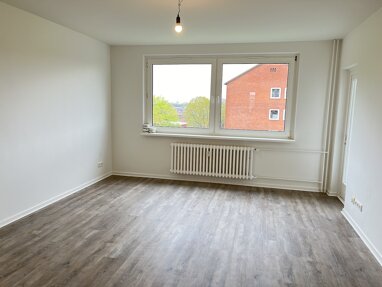 Wohnung zur Miete 620 € 3 Zimmer 72 m² 4. Geschoss Pillauer Str. 2 Neumühlen - Dietrichsdorf Bezirk 2 Kiel 24149