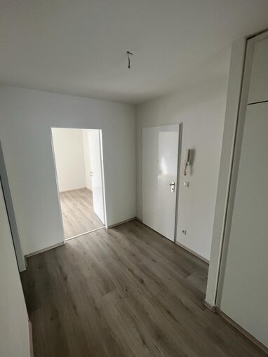 Wohnung zur Miete 499 € 2 Zimmer 64 m² 1. Geschoss Max-Petermann-Platz 4 Vier Wälle Krefeld 47799