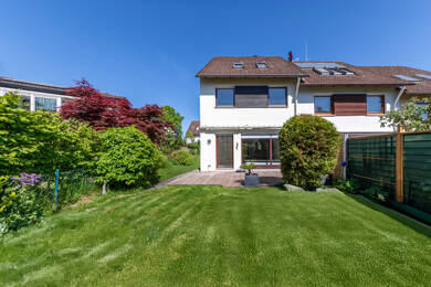 Reihenendhaus zur Miete 2.650 € 6 Zimmer 168 m² 220 m² Grundstück Neuhof Taunusstein / Neuhof 65232