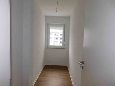 Wohnung zur Miete 760 € 2 Zimmer 66,3 m² 1. Geschoss frei ab 02.03.2025 Helbingstr. 102 Südviertel Essen 45128