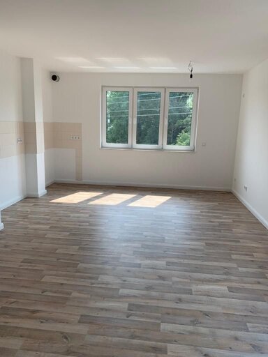 Wohnung zur Miete 630 € 3 Zimmer 73,3 m² 1. Geschoss frei ab 01.04.2025 Königstr. 84 Ottersleben Magdeburg 39116