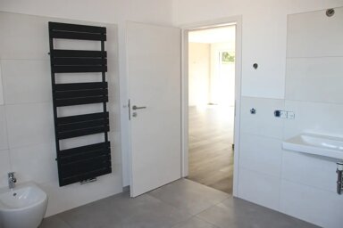 Wohnung zur Miete 700 € 2 Zimmer 96 m² Erzingerweg 10/ 1 Endingen Balingen 72336