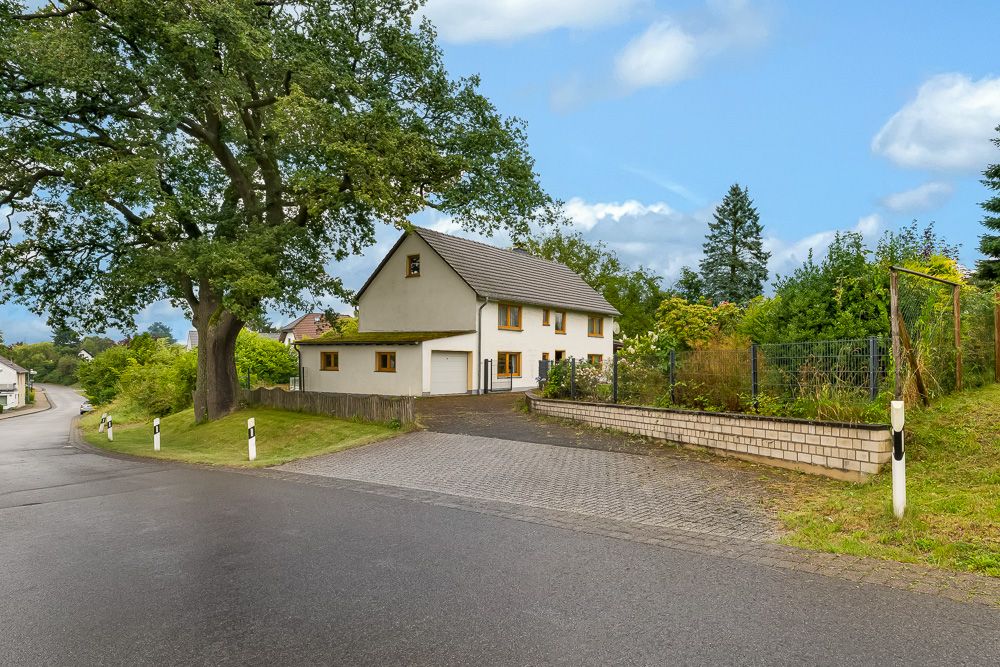 Einfamilienhaus zum Kauf 389.000 € 6 Zimmer 152 m²<br/>Wohnfläche 4.270 m²<br/>Grundstück Aegidienberg Bad Honnef 53604