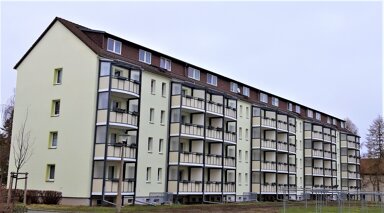 Wohnung zur Miete 269,50 € 2 Zimmer 49 m² 4. Geschoss frei ab sofort Str. des Friedens 5 Oelsnitz Oelsnitz 08606