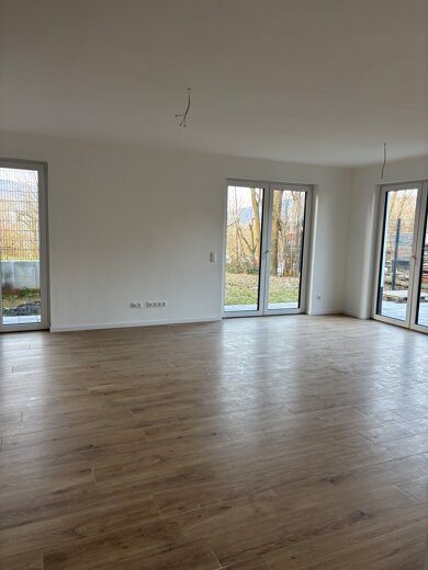 Reihenendhaus zur Miete 1.500 € 4 Zimmer 120 m² 200 m² Grundstück Höchst Höchst 64739