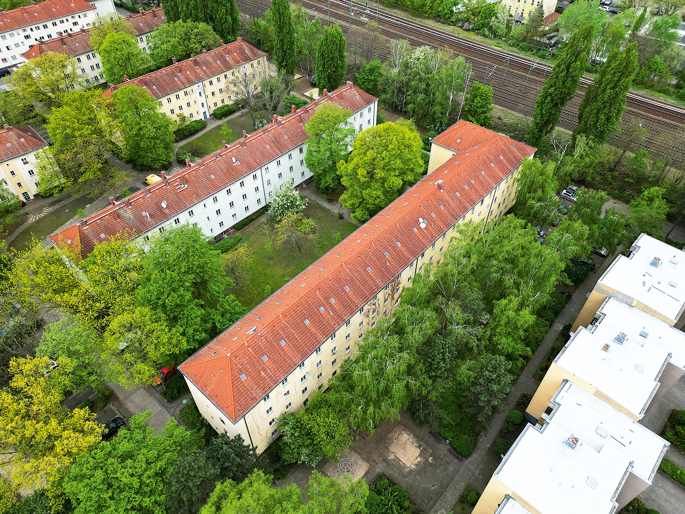 Wohnung zum Kauf 124.000 € 2 Zimmer 42 m² 1. Geschoss Charlottenburg Berlin 10589