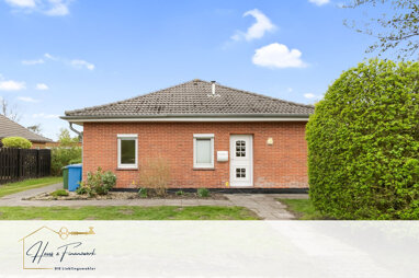 Doppelhaushälfte zum Kauf 330.000 € 4 Zimmer 52,8 m² 4.105 m² Grundstück Westermarsch II Norden 26506