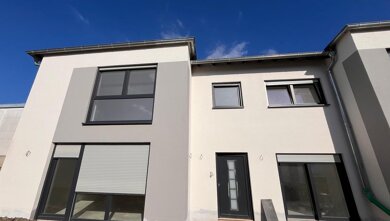 Wohnung zur Miete 1.500 € 4 Zimmer 104 m² Steinfurth Bad Nauheim 61231