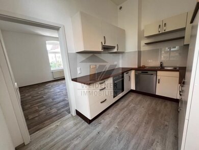 Wohnung zur Miete 300 € 2 Zimmer 49 m² 1. Geschoss frei ab sofort Arndtstraße 8 Ostviertel Gera 07546